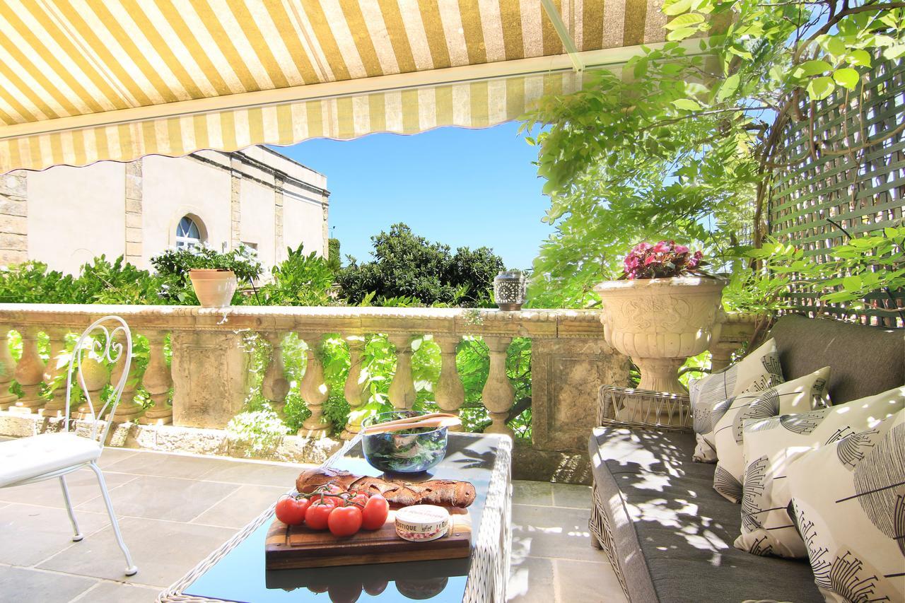 Cinq & Sept Hotel Roujan Esterno foto